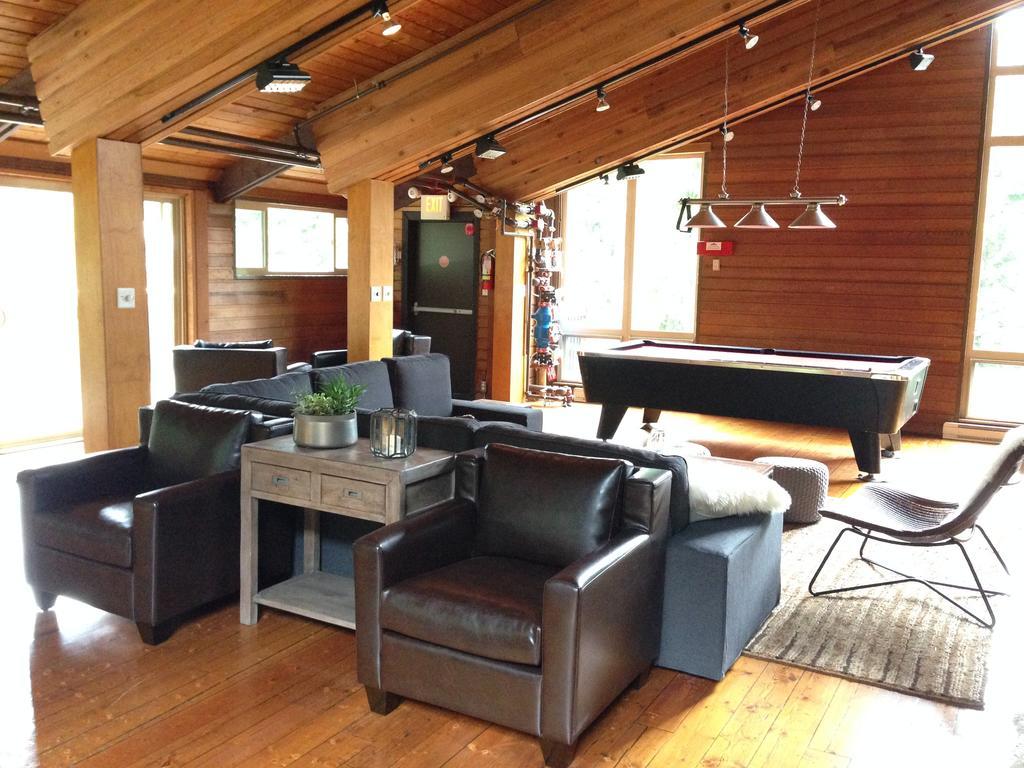 Ubc Whistler Lodge Esterno foto