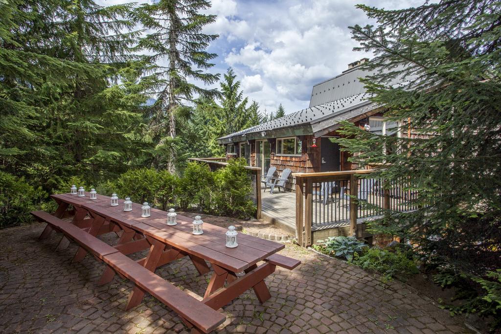 Ubc Whistler Lodge Esterno foto