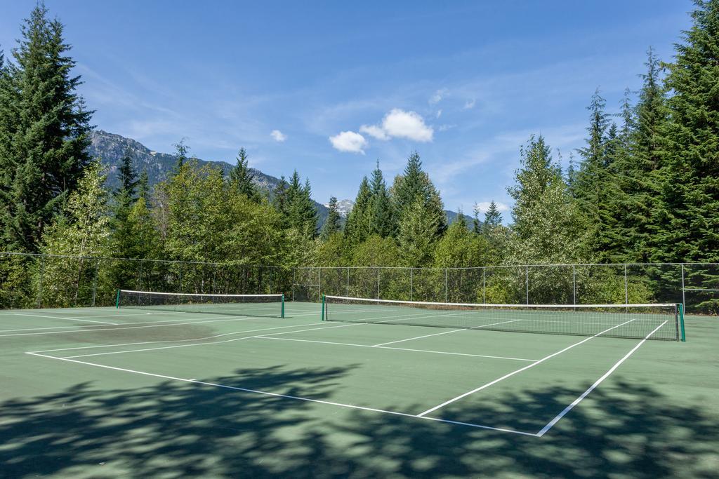 Ubc Whistler Lodge Esterno foto