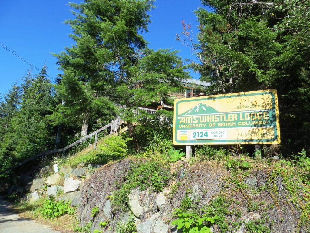 Ubc Whistler Lodge Esterno foto